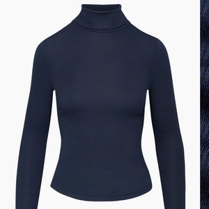 Aritzia freshman turtleneck